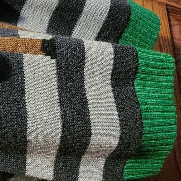 NWOT - With Love Derek Fun Holiday Sweater - Picture 6 of 8